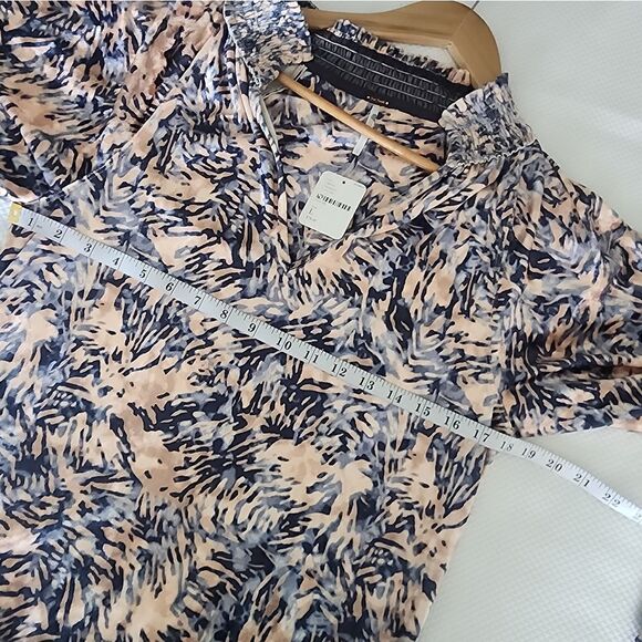 Free people go get'Em crushed velvet balloon sleeve blouse - Picture 9 of 12